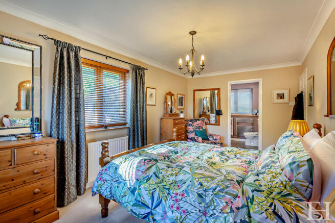 8616740-interiorW...