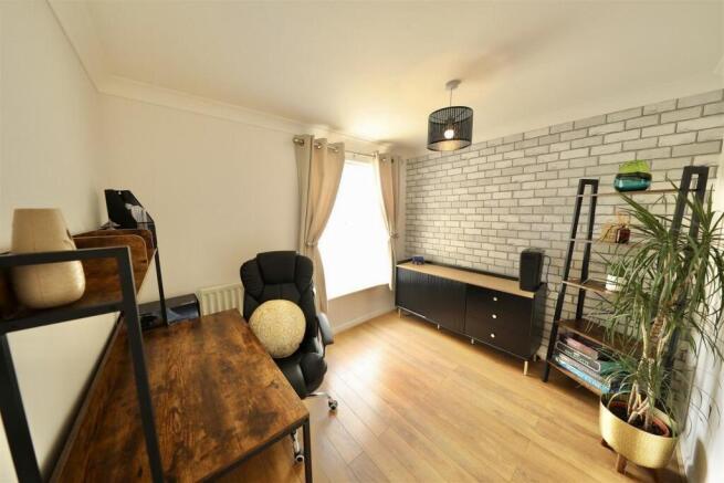 3 bed Detached for sale Image 11