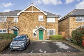 5, Nursery Gardens, Hampton TW12 3ES