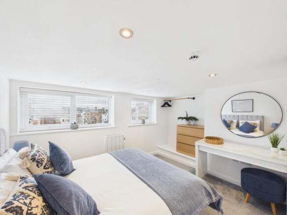 3 bed Penthouse for sale Image 8