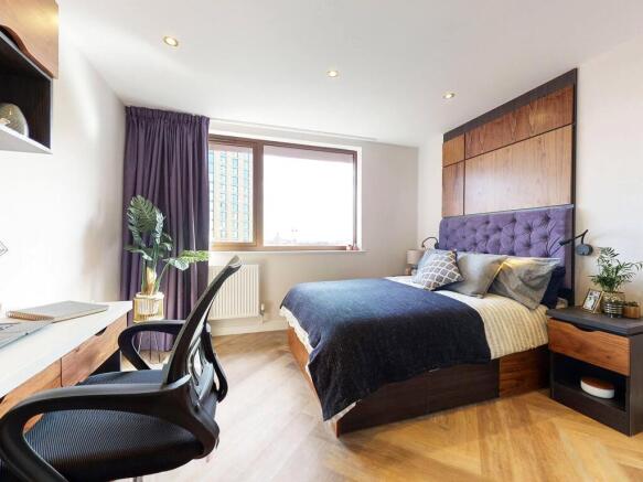 3 bed Apartment to rent Image 10