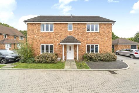 Bourne Close, West End, Woking, Surrey, GU24