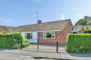 19, Farm Close, Ilkeston DE7 5ET