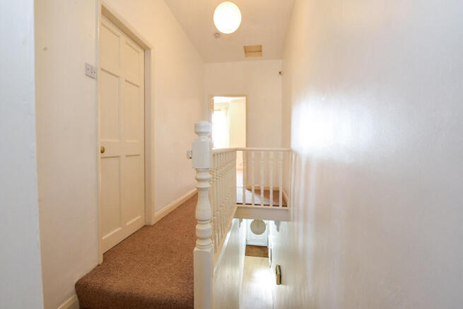 2 bed Terraced for sale Image 8
