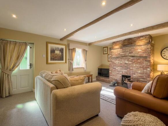 4 bed Detached for sale Image 4
