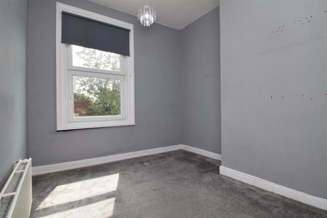 3 bed Maisonette to rent Image 8
