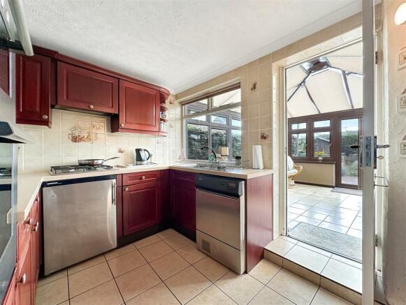 Kitchen.JPG