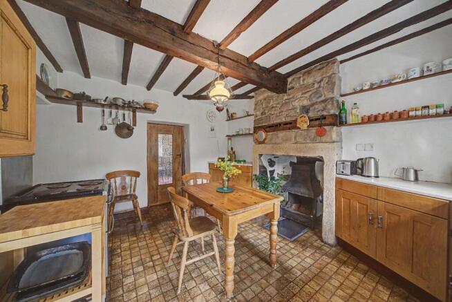 3 bed Semi-Detached for sale Image 5