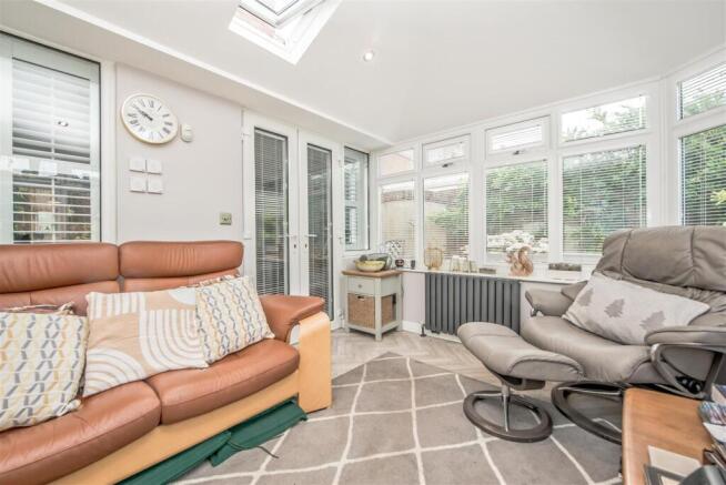 4 bed Detached for sale Image 12