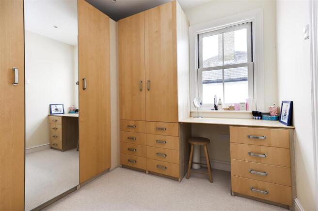 DRESSING ROOM