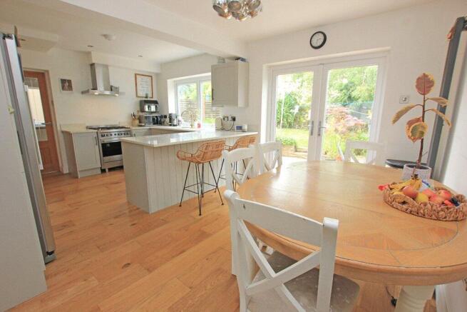 9 Meadow Close, Cononley, BD20 8LZ photo 4