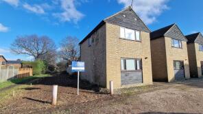 12, Deerhurst Chase, Bicknacre, Chelmsford CM3 4XG