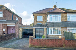 63, Leafields, Dunstable LU5 5LT
