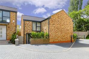 4, Kensington Place, Hornsey, London N10 3BY