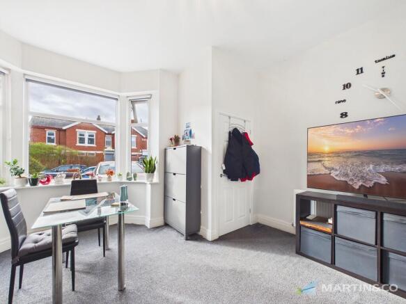 CAM02318G0-PR0605...