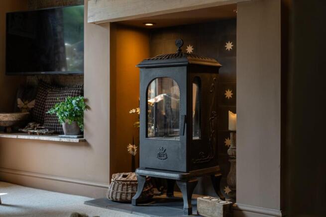 2 bed Terraced for sale Image 6