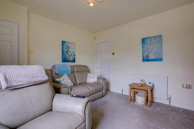 2 bed Terraced for sale Image 8