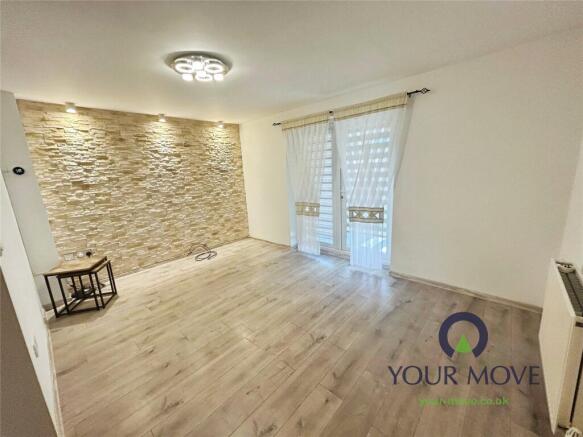 2 bed End of Terrace to rent Image 6