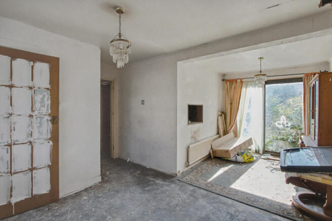 93 Saint Gregory¿s Crescent, Gravesend, Kent, DA12 4JR