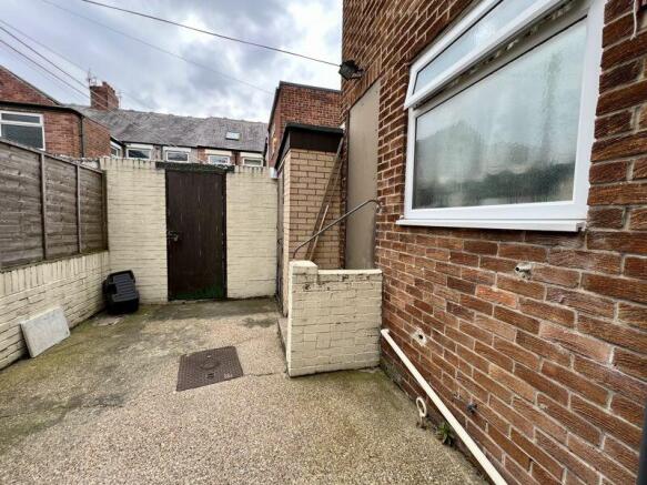 Shared Rear Yard 