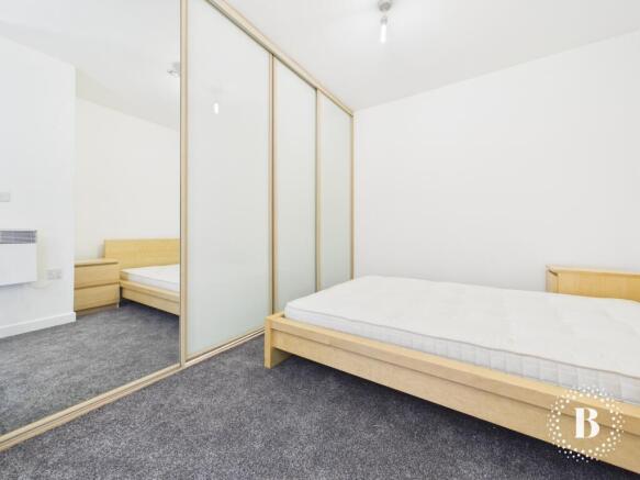 1 bed Apartment to rent Image 4