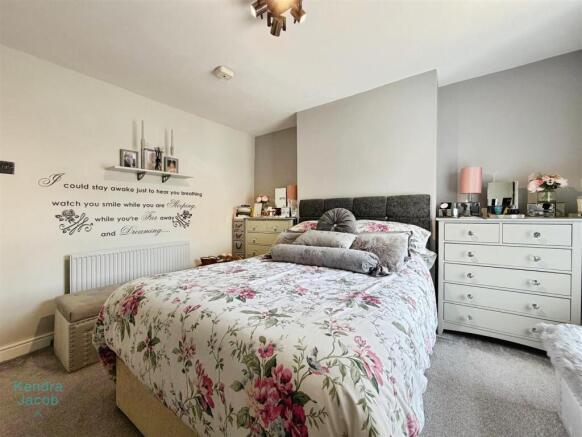 2 bed Terraced for sale Image 10