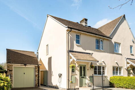 Menabilly Close, Callington, PL17
