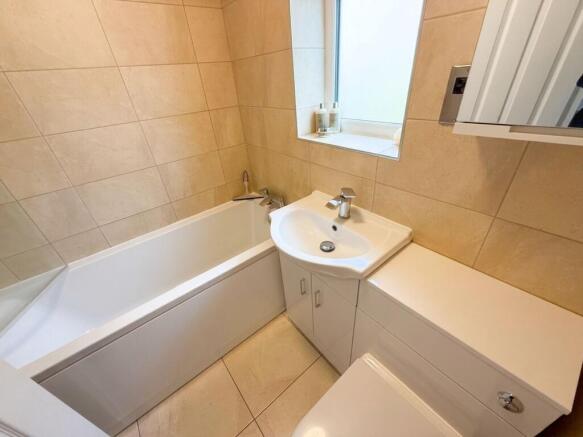 2 bed Not Specified for sale Image 8