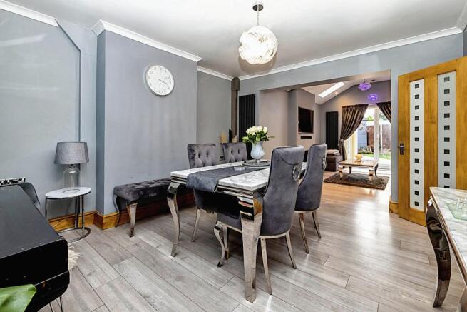 Living / Dining Room