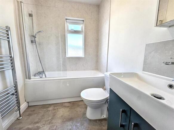 2 bed Terraced for sale Image 7