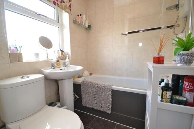3 bed Semi-Detached for sale Image 9