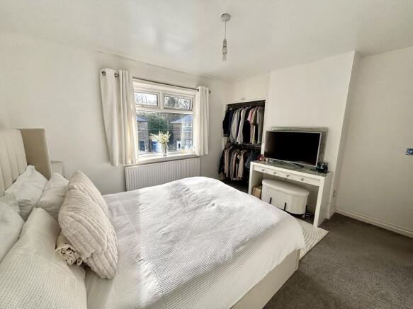 2 bed Terraced for sale Image 8