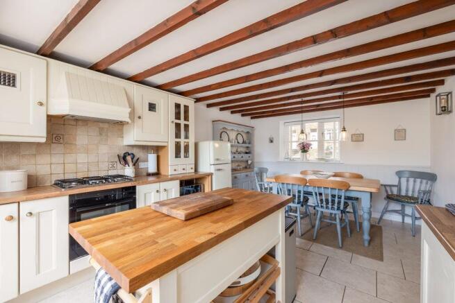 4 bed Terraced for sale Image 5