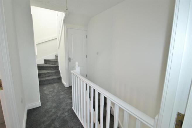 St Mellion Drive, Grantham photo 4