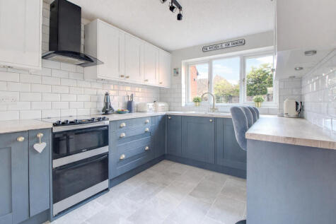 Massie Close, Willen Park, MK15