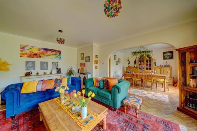 8 Lambert Rd (18).jp