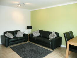 Flat 2/2, 76, Balcarres Avenue, Glasgow G12 0QN