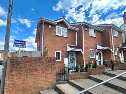 New Street, Gornal Wood
