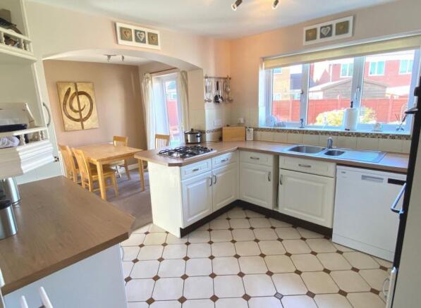 KITCHEN AREA