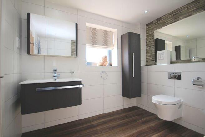 Ensuite to Master