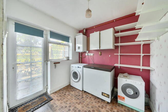 4 bed Semi-Detached for sale Image 8