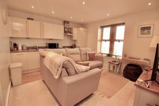 1 bed Apartment for sale Image 6