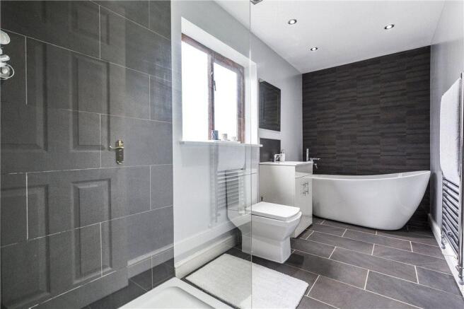 Master En-Suite