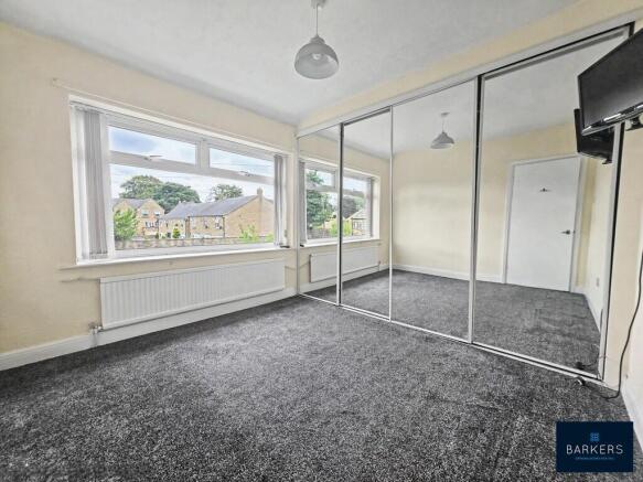 3 bed Town House for sale Image 7
