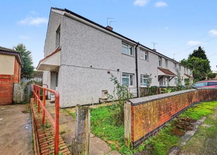 Roselands Avenue, Coventry, CV2