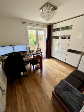 Photo 8