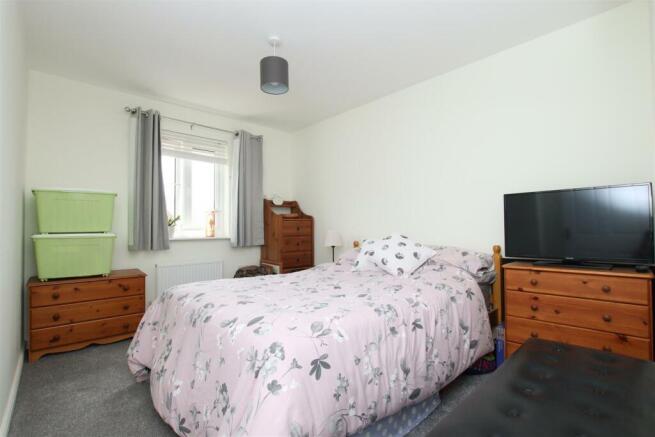 Bedroom 2.JPG
