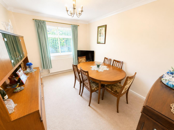 Dining Room/Bedroom 3