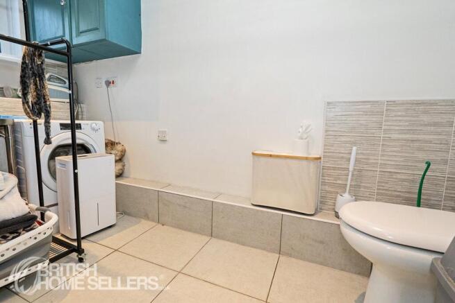 3 bed Detached for sale Image 10