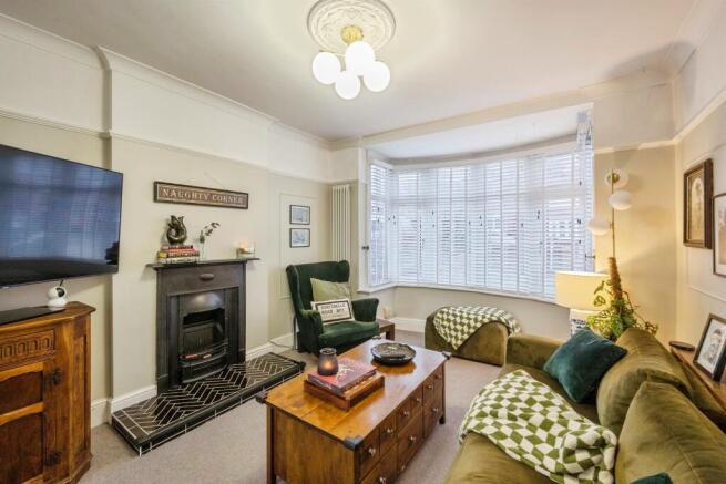 3 bed Semi-Detached for sale Image 5